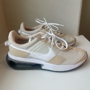 Nike Air Max Pre-Day Sneaker